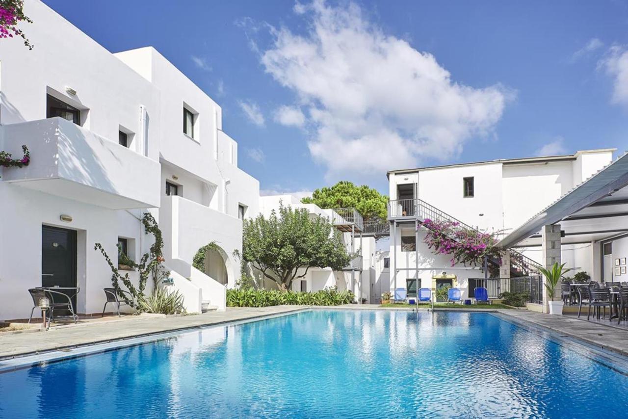 Eva Suites & Apartments Agia Marina Buitenkant foto