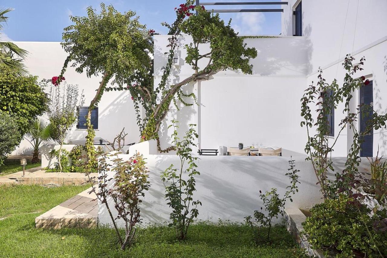 Eva Suites & Apartments Agia Marina Buitenkant foto