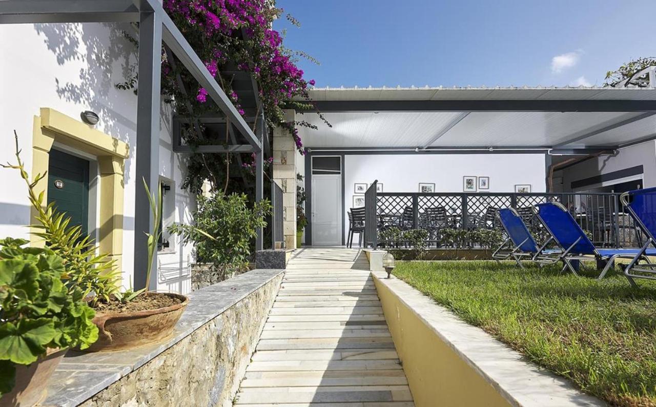 Eva Suites & Apartments Agia Marina Buitenkant foto