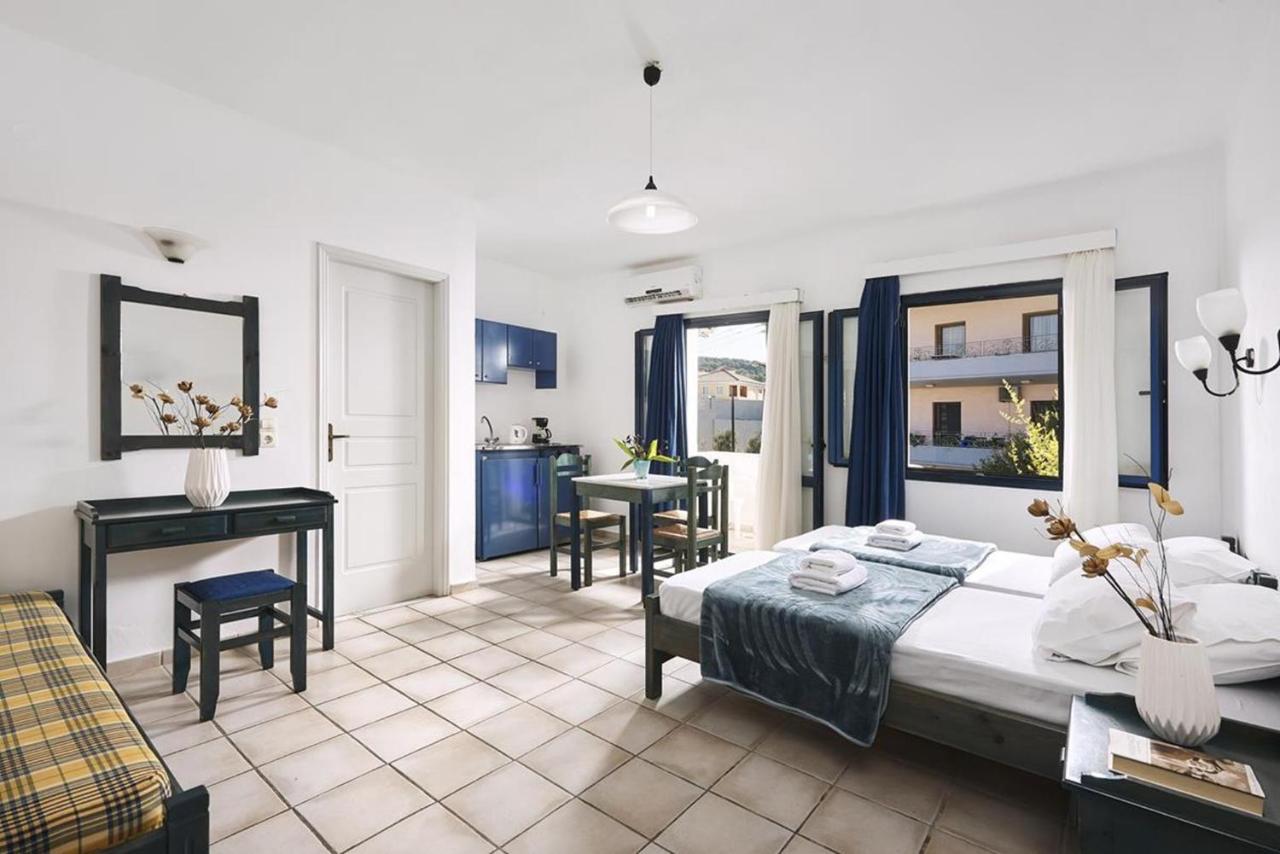 Eva Suites & Apartments Agia Marina Buitenkant foto